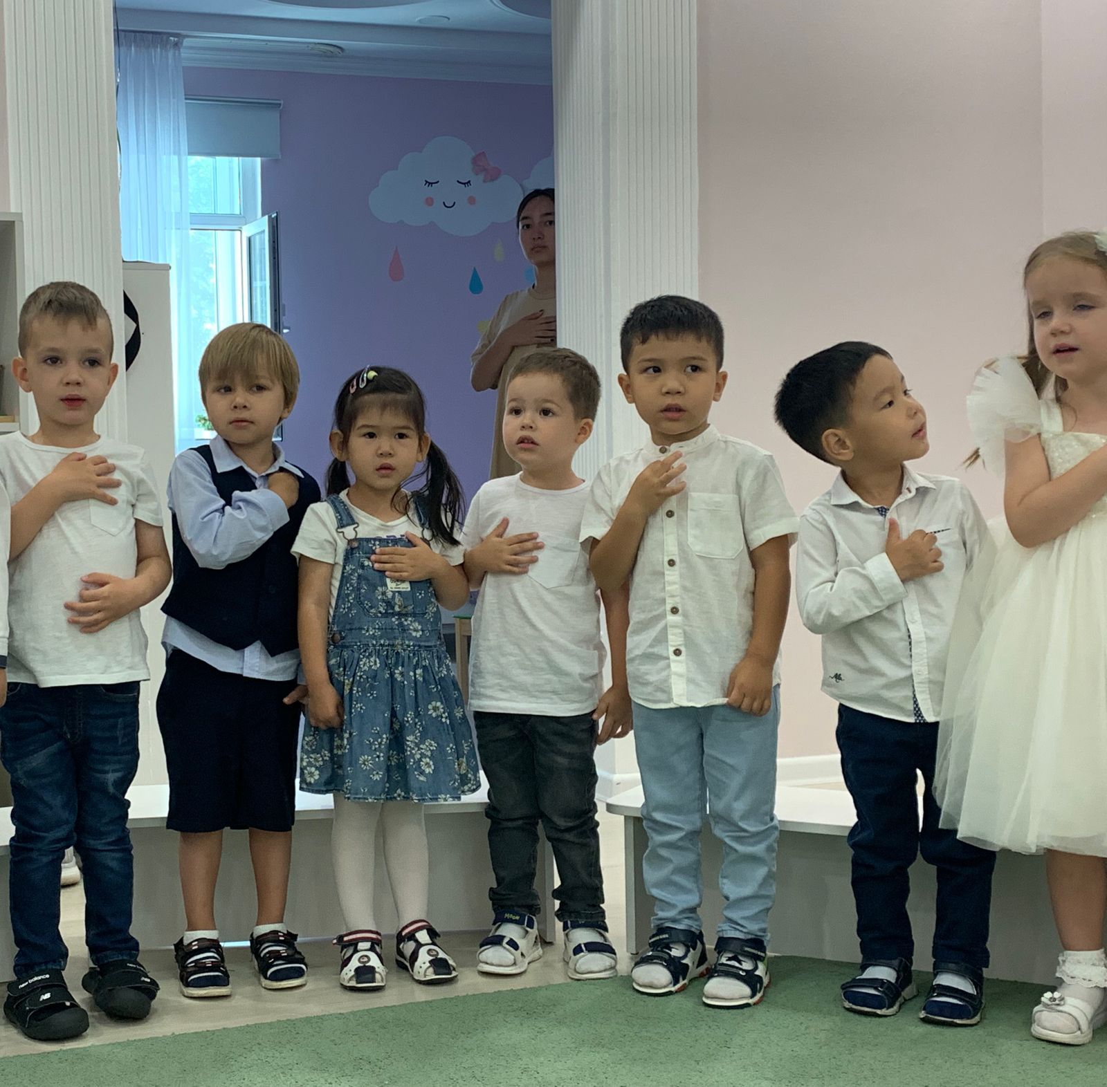 Моменты из жизни Mega Kids Chubary (7)